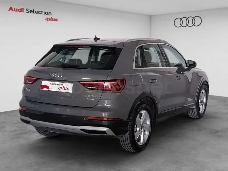 Usado Audi Q3 Advanced Plus 150 HP (110 kW) 2023 Cinzento SUV