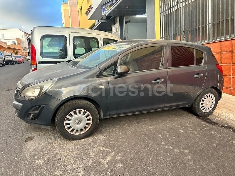 Usado Opel Corsa Selective 95 CV (69 kW) 2014 Gris / plata Berlina
