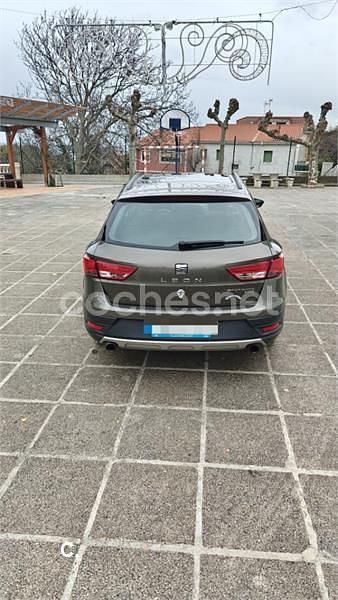 Usado Seat Leon ST 180 CV (132 kW) 2016 Marrón Familiar