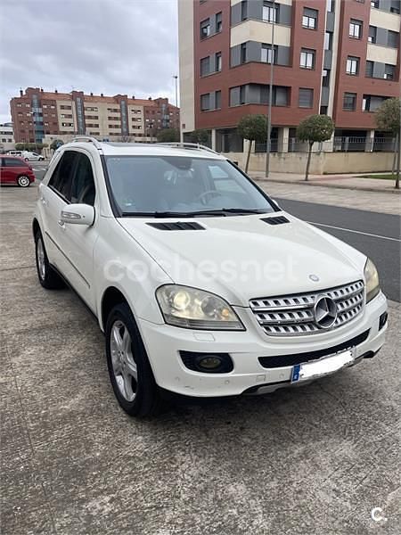 Usado Mercedes ML320 224 CV (164 kW) 2007 Blanco SUV