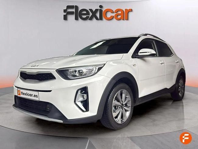 Usado Kia Stonic 100 CV (73 kW) 2022 Blanco SUV