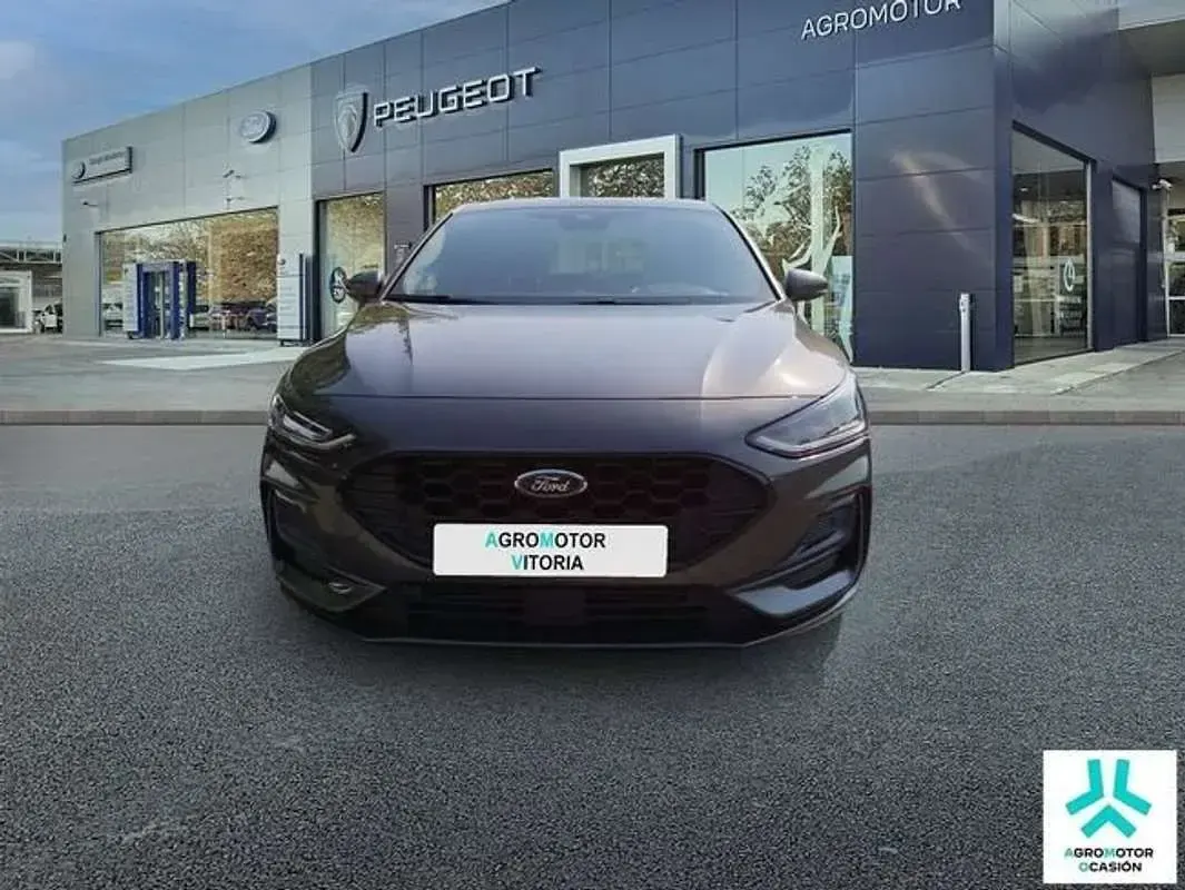 Usado Ford Focus ST-Line X 125 CV (91 kW) 2024 Gris Berlina
