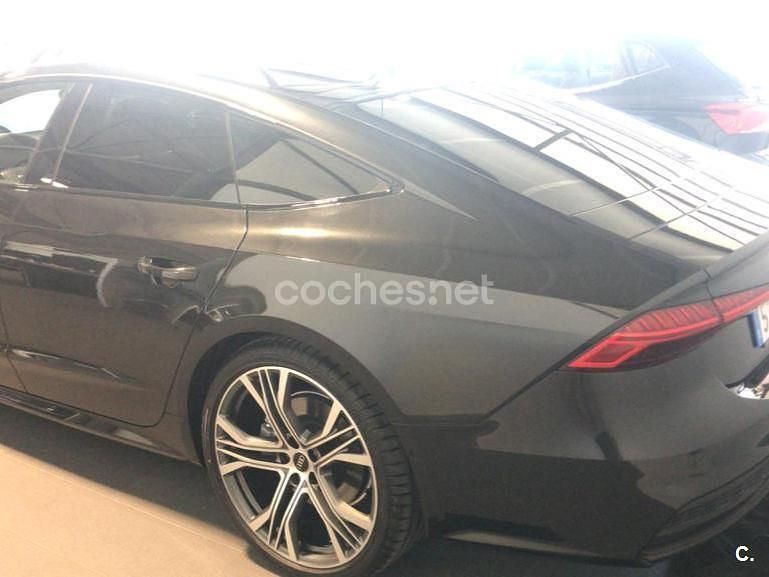 Usado Audi A7 245 CV (180 kW) 2021 Negro Berlina