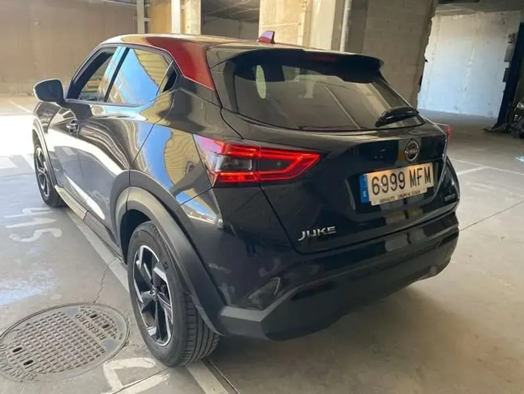 Usado Nissan Juke N-Connecta 143 CV (105 kW) 2023 Gris SUV