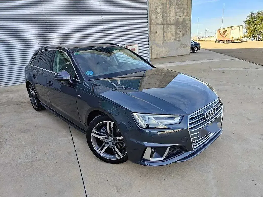 Usado Audi A4 S-Line 170 CV (125 kW) 2019 Azul Familiar