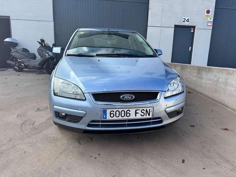 Usado Ford Focus Trend 116 CV (85 kW) 2007 Azul Utilitario