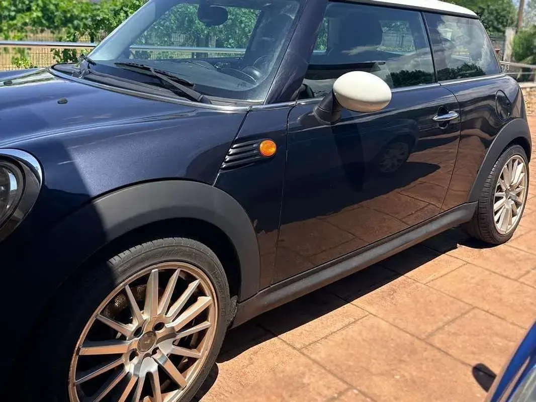 Usado Mini Cooper 120 CV (88 kW) 2008 Gris Utilitario