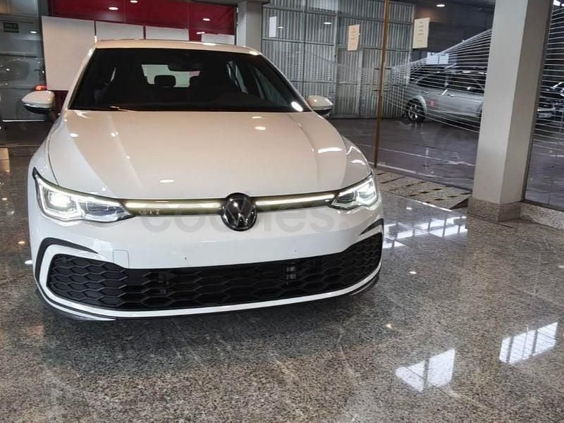 Usado VW Golf VIII GTI 245 CV (180 kW) 2023 Blanco Berlina