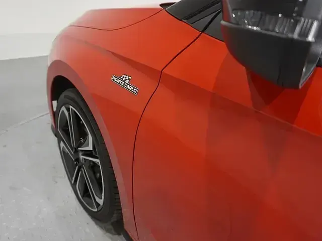 Novo Skoda Fabia Monte Carlo 115 HP (84 kW) 2025 Vermelho Sedan