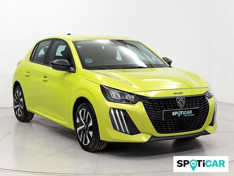 Usado Peugeot 208 Active 100 CV (73 kW) 2024 Amarillo Utilitario