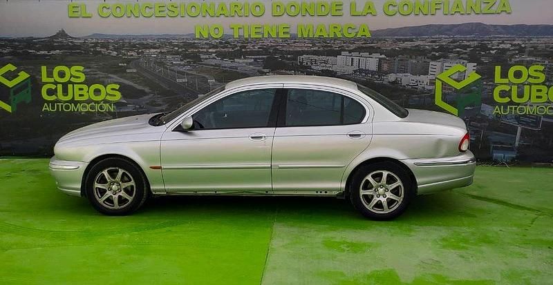 Usado Jaguar X-type 156 CV (114 kW) 2003 Gray Berlina