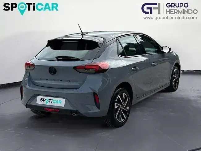 Usado Opel Corsa 100 CV (73 kW) 2024 Gris Utilitario