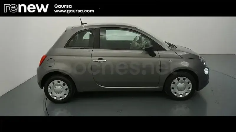 Usado Fiat 500 Club 70 CV (51 kW) 2023 Gris / plata Berlina