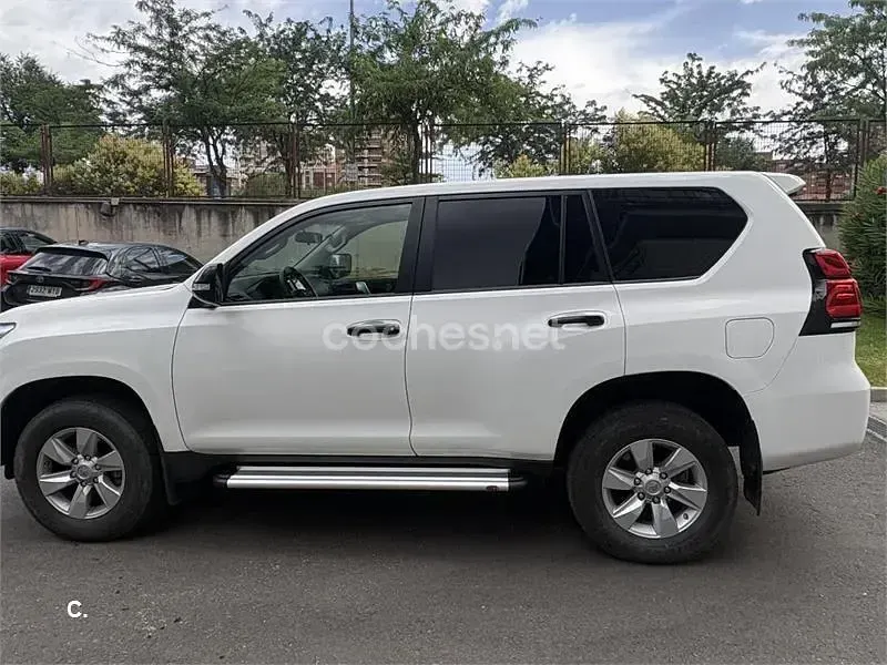 Usado Toyota Land Cruiser 177 CV (130 kW) 2021 Blanco SUV