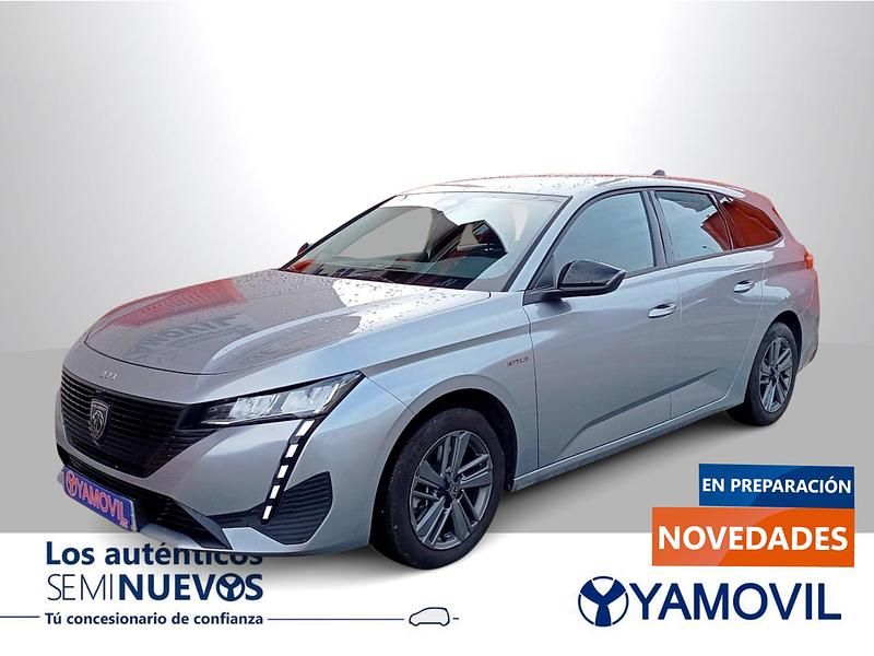 Usado Peugeot 308 Style 136 CV (100 kW) 2024 Gris