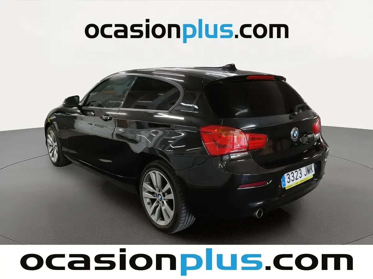 Usado BMW 116 116 CV (85 kW) 2016 Negro Utilitario