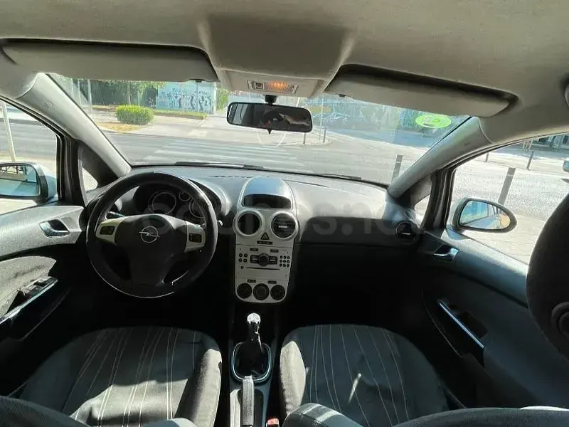 Usado Opel Corsa Essentia 80 CV (58 kW) 2007 Gris / plata Utilitario