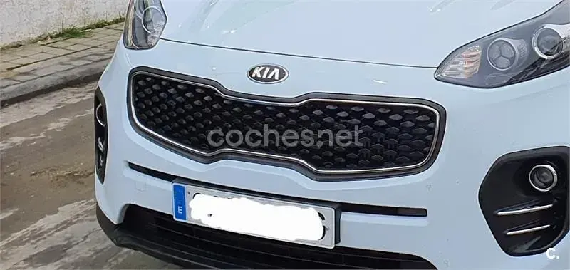 Usado Kia Sportage 115 CV (84 kW) 2017 Blanco SUV