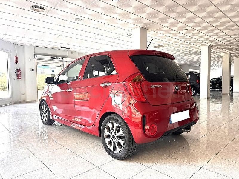 Usado Kia Picanto 86 CV (63 kW) 2016 Rojo Utilitario