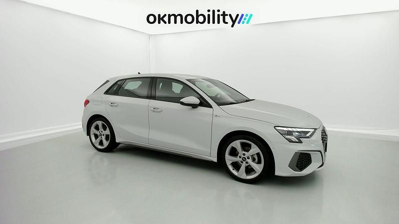 Usado Audi A3 Sportback e-tron S-Line 150 CV (110 kW) 2024 Gletscherweiss metallic Utilitario