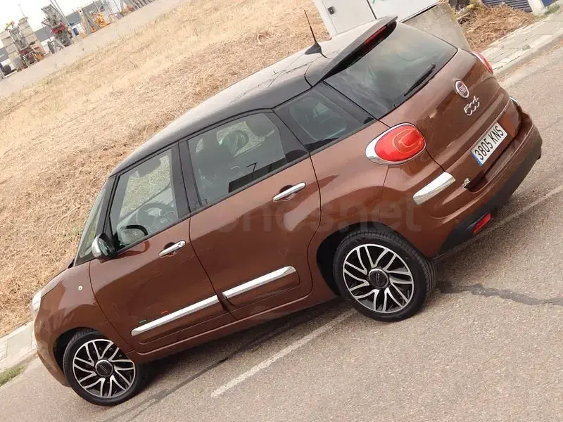 Usado Fiat 500L Lounge 95 CV (69 kW) 2018 Marrón Monovolumen