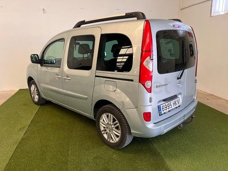 Usado Renault Kangoo Dynamique 90 CV (66 kW) 2012 Gris / plata Monovolumen