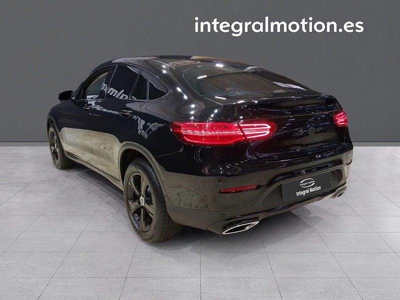 Usado Mercedes GLC250 204 CV (150 kW) 2018 Negro