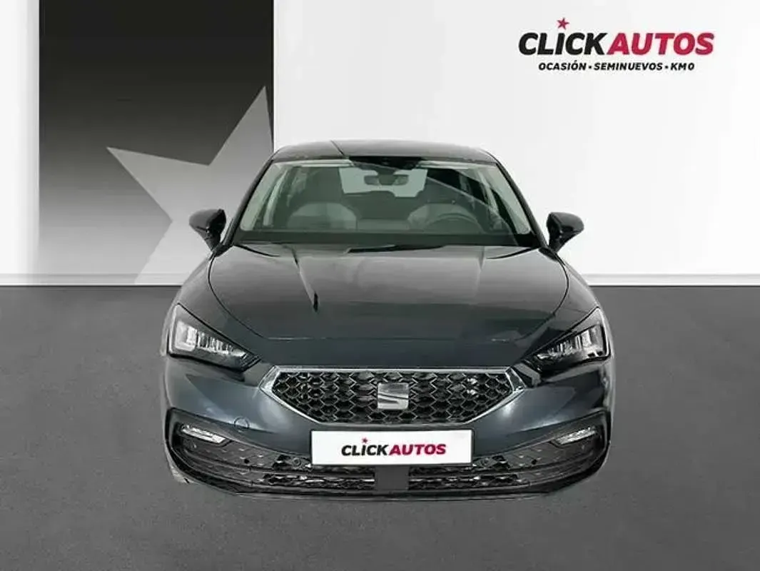Usado Seat Leon Style 116 CV (85 kW) 2025 Gris Utilitario