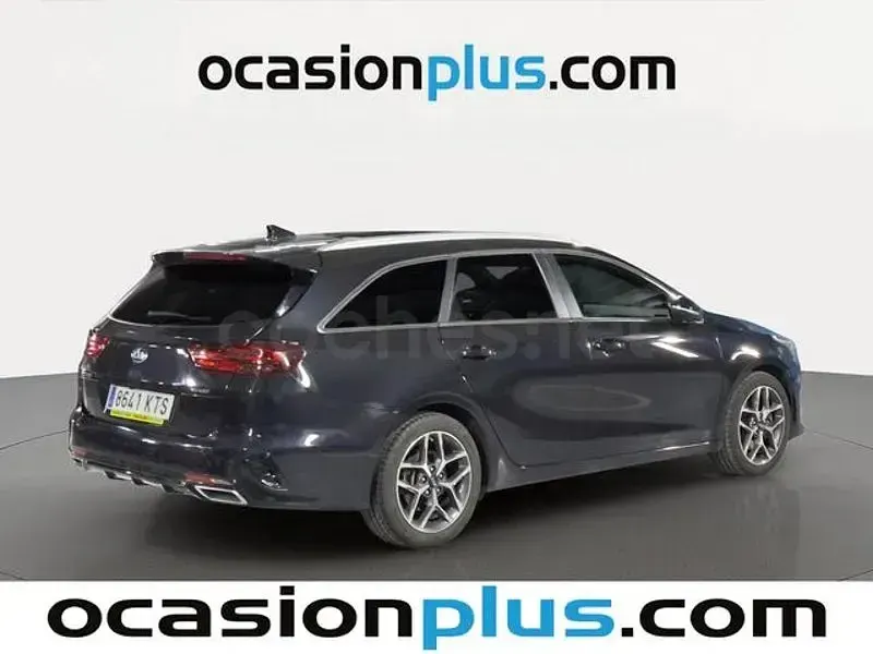 Usado Kia Ceed Sportswagon GT-Line 120 CV (88 kW) 2019 Negro Familiar
