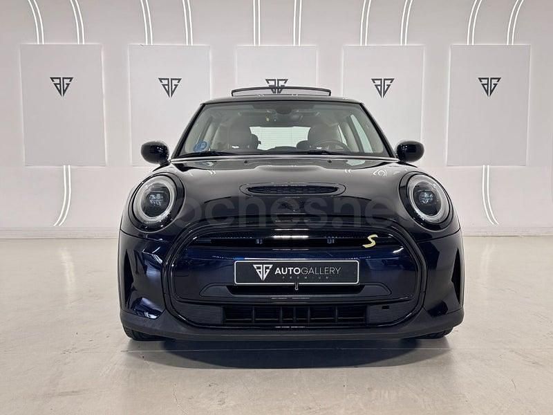 Usado Mini Cooper SE 135 kW (184 CV) 2021 Negro Utilitario