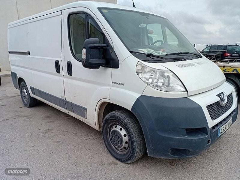 Usado Peugeot Boxer 120 CV (88 kW) 2009 Blanco Van