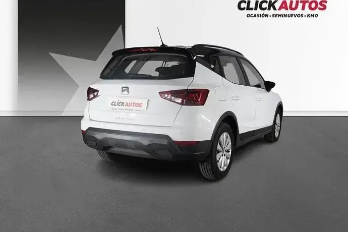 Usado Seat Arona Style 110 CV (80 kW) 2022 SUV