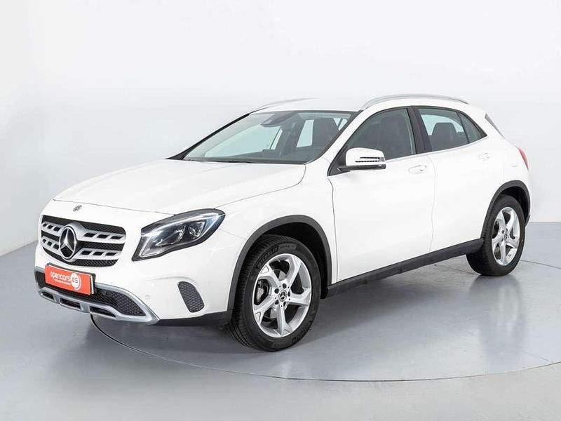 Usado Mercedes GLA180 122 CV (89 kW) 2018 Blanco SUV