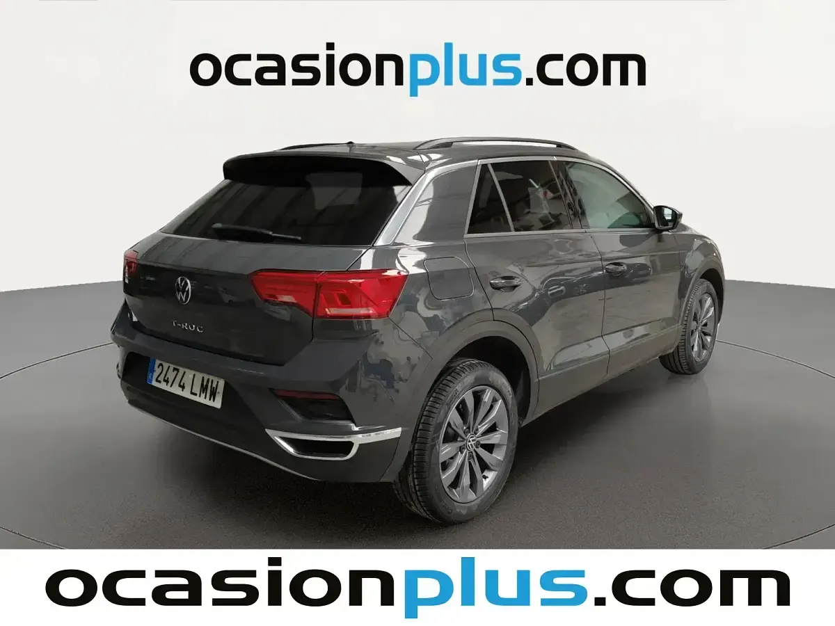 Usado VW T-Roc Advance 110 CV (80 kW) 2021 Gris SUV