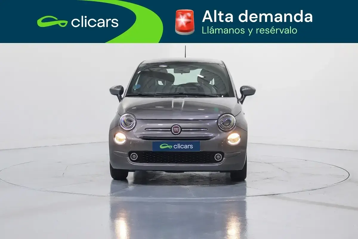 Usado Fiat 500 70 CV (51 kW) 2022 Gris Utilitario