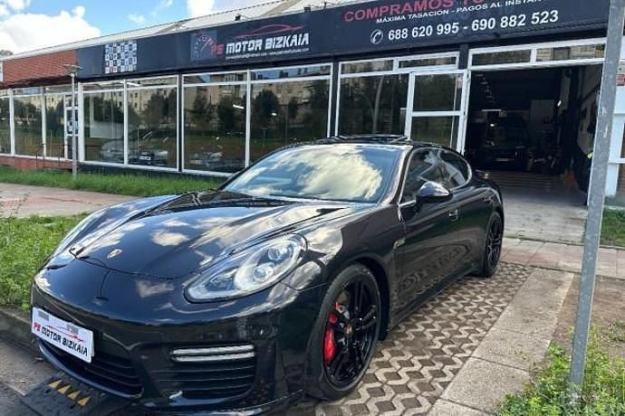 Negro Usado 2015 Porsche Panamera Turbo Executive Berlina | 49.990 € (Precio justo) - Imagen 1/4