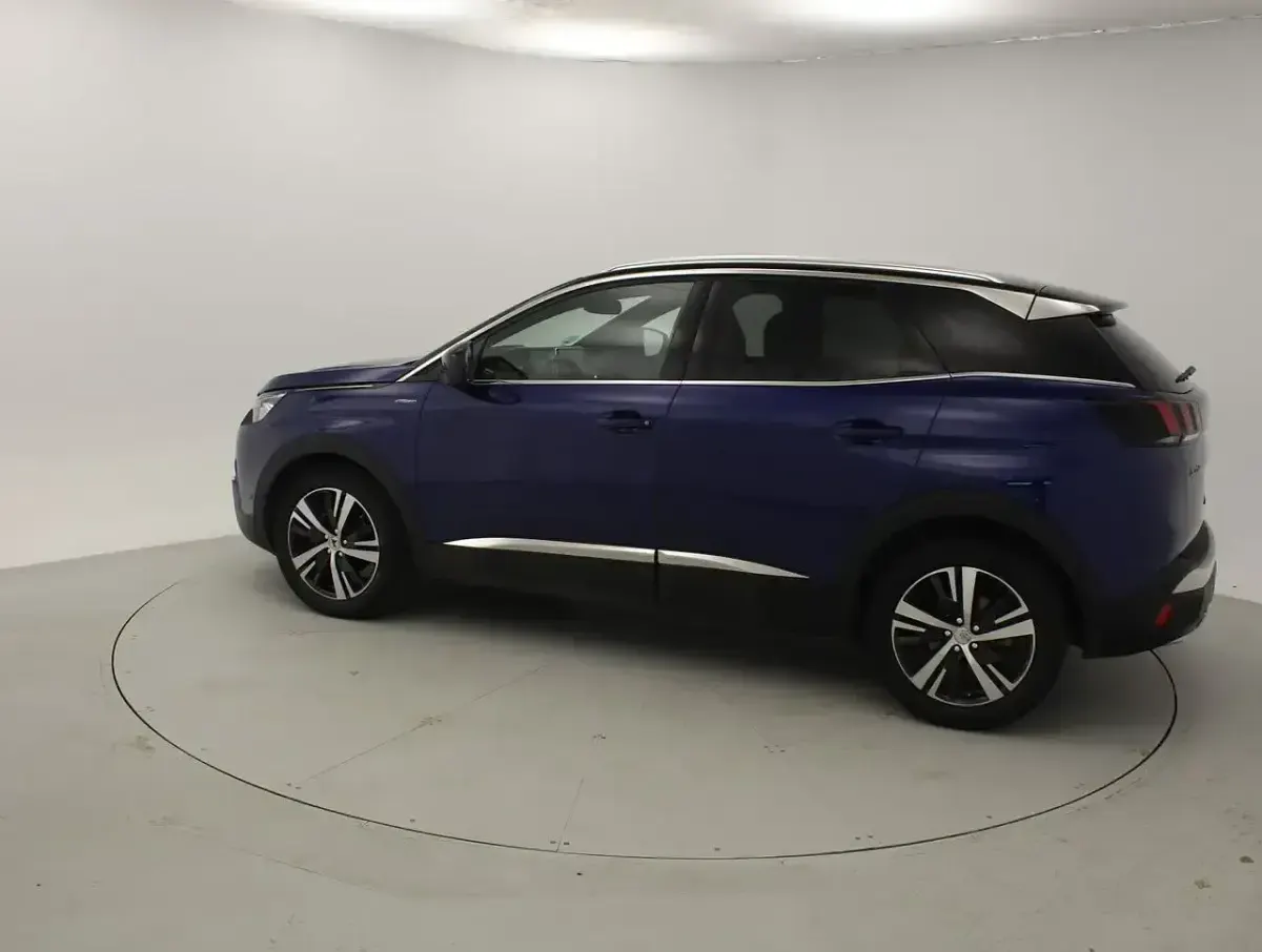 Usado Peugeot 3008 GT-line 131 CV (96 kW) 2018 Azul SUV
