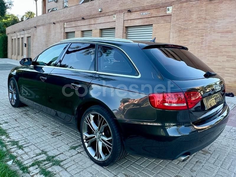 Usado Audi A4 S-Line 240 CV (176 kW) 2010 Gris / plata Familiar