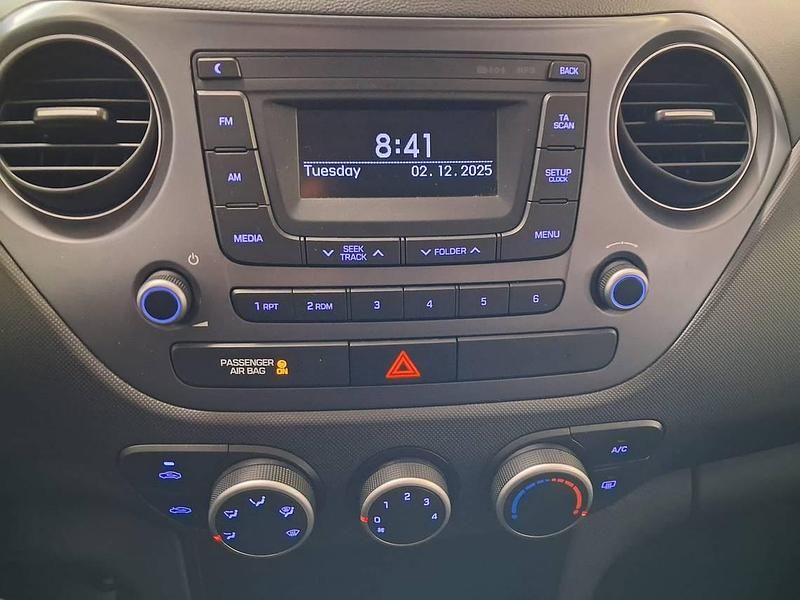 Usado Hyundai i10 GO! 66 CV (48 kW) 2019 Blanco Utilitario