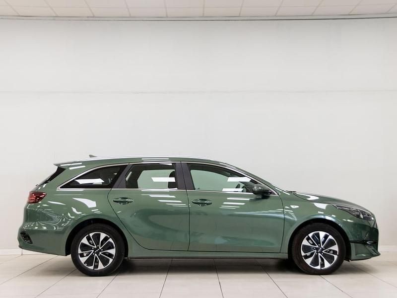 Usado Kia Ceed 100 CV (73 kW) 2024 Otro Utilitario