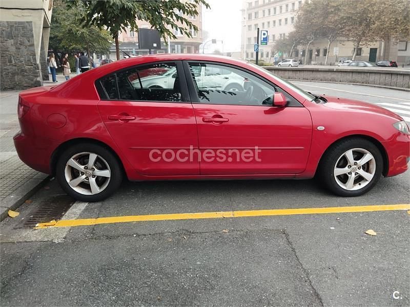 Rojo Usado 2005 Mazda 3 Active Berlina | 3500 € (Caro) - Imagen 1/4