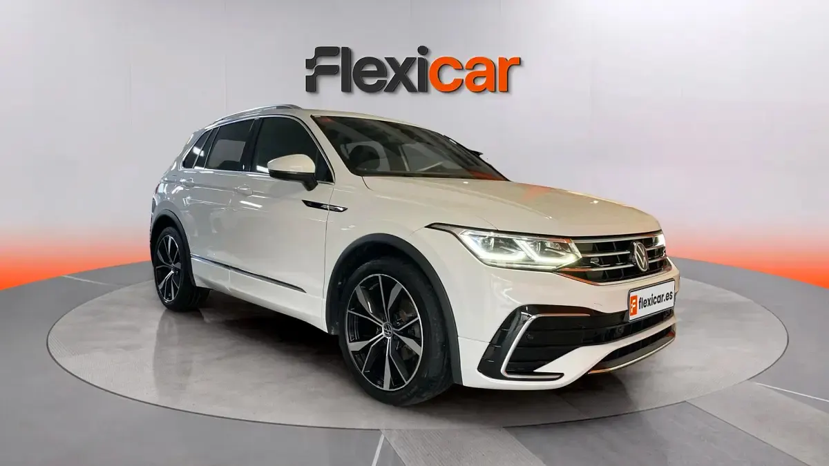Usado VW Tiguan R-line 150 CV (110 kW) 2021 SUV
