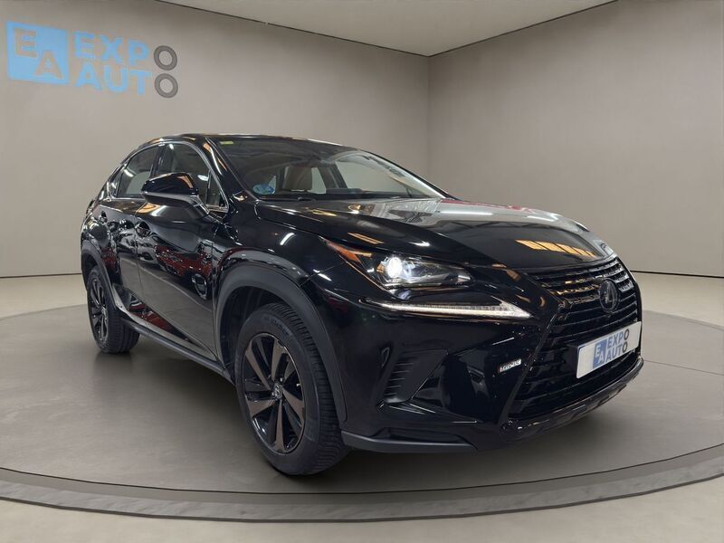 Negro Usado 2020 Lexus NX300h Sport Line SUV | 38.975 € (Caro) - Imagen 1/4