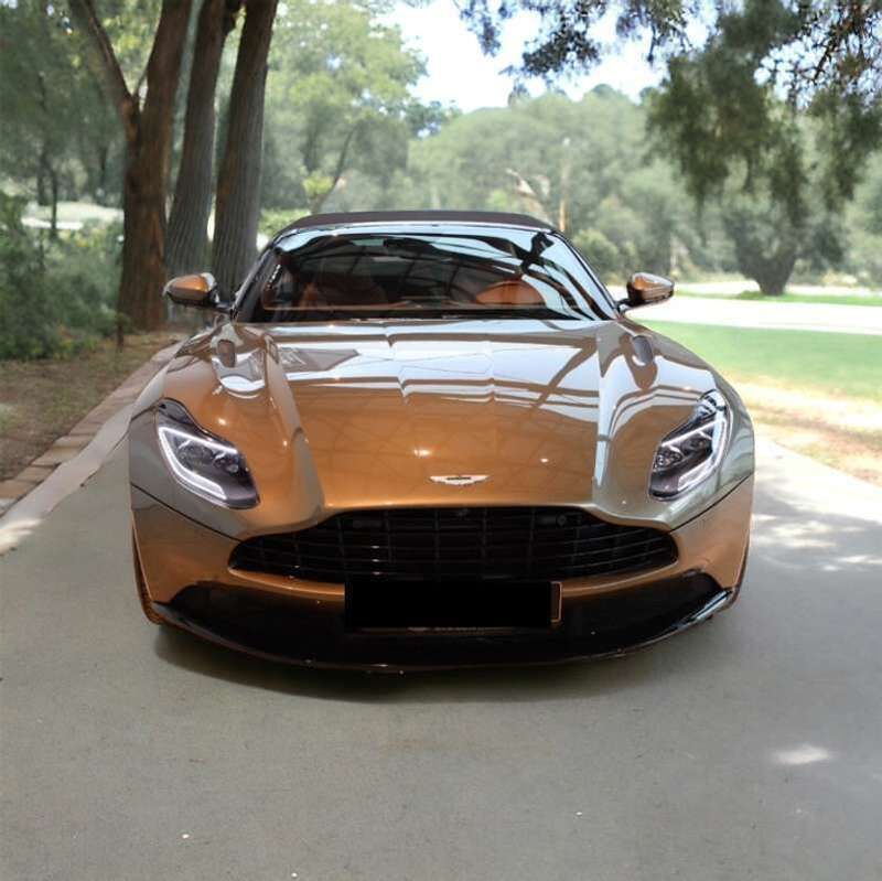 Verde Usado 2018 Aston Martin DB11 Coupe | 146.000 € - Imagen 1/4