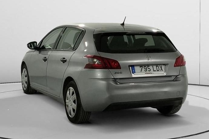 Usado Peugeot 308 Access 102 CV (75 kW) 2020