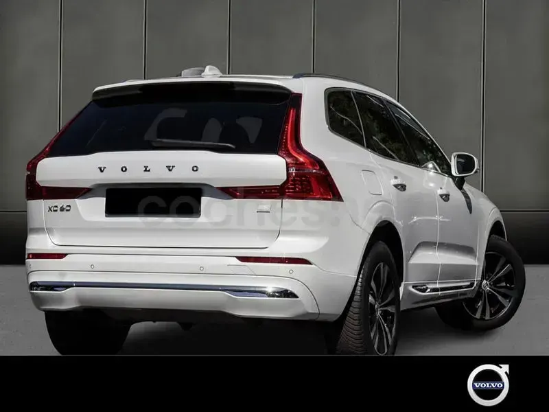 Usado Volvo XC60 Core 350 CV (257 kW) 2024 Blanco SUV