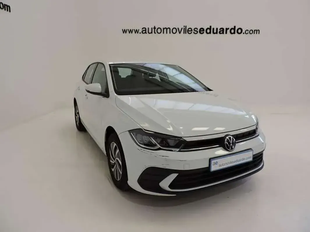 Usado VW Polo Life 95 CV (69 kW) 2023 Blanco Utilitario