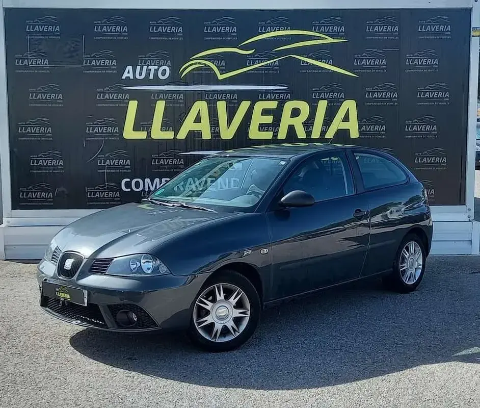 Usado Seat Ibiza 86 CV (63 kW) 2006 Negro Utilitario