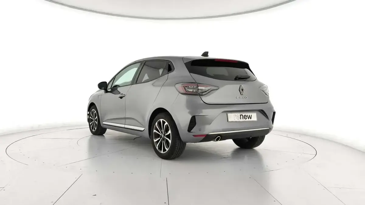 Usado Renault Clio Techno 101 CV (74 kW) 2025 Utilitario
