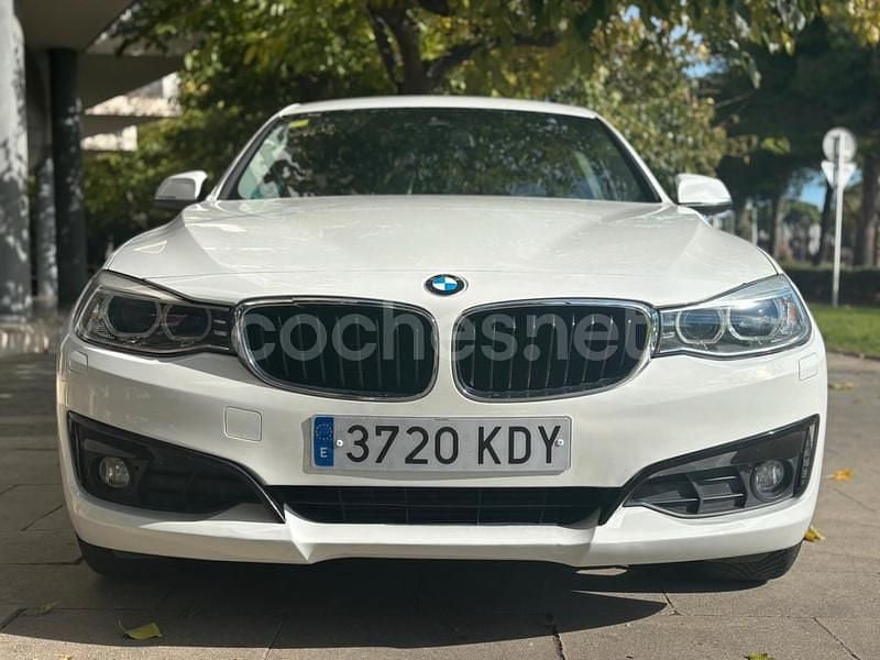 Usado BMW 320 Gran Turismo 184 CV (135 kW) 2013 Blanco Berlina
